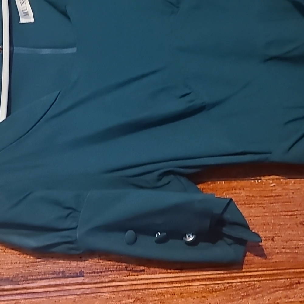 Dress - Picture 4 of 6